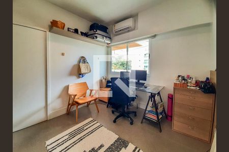 Quarto 1 de apartamento para alugar com 2 quartos, 75m² em Barra da Tijuca, Rio de Janeiro