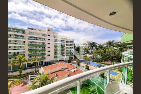Varanda de apartamento para alugar com 2 quartos, 75m² em Barra da Tijuca, Rio de Janeiro
