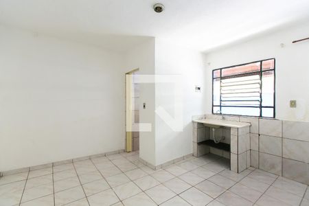 Quarto - Cozinha de casa à venda com 1 quarto, 28m² em Vila Carmosina, São Paulo