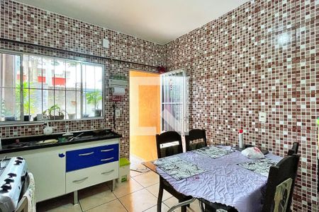 Cozinha de casa à venda com 3 quartos, 200m² em Cidade Martins, Guarulhos