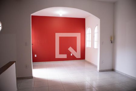 Sala de casa à venda com 3 quartos, 213m² em Vila Mazzei, São Paulo