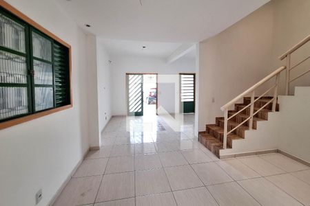 Sala de casa à venda com 3 quartos, 180m² em Itaipu, Niterói