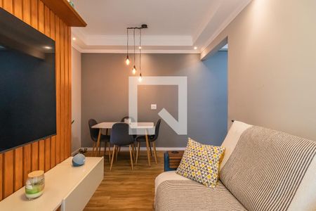 Sala de apartamento à venda com 1 quarto, 43m² em Jardim Tupanci, Barueri