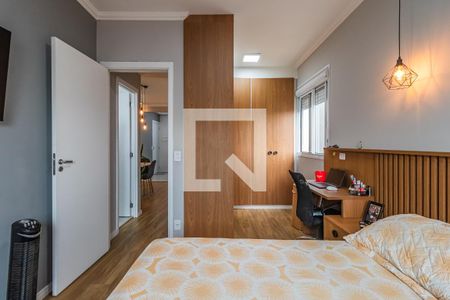 Quarto  de apartamento à venda com 1 quarto, 43m² em Jardim Tupanci, Barueri