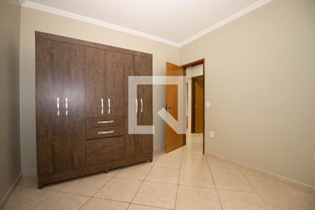 Quarto 2 de casa para alugar com 3 quartos, 183m² em Recanto das Emas, Brasília