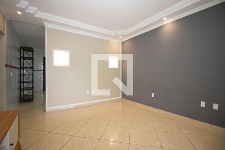 Sala de casa para alugar com 3 quartos, 183m² em Recanto das Emas, Brasília