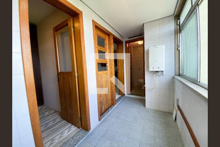 Apartamento para alugar com 126m², 4 quartos e 1 vaga Apartamento para alugar com 126m², 4 quartos e 1 vagaÁrea de Serviço