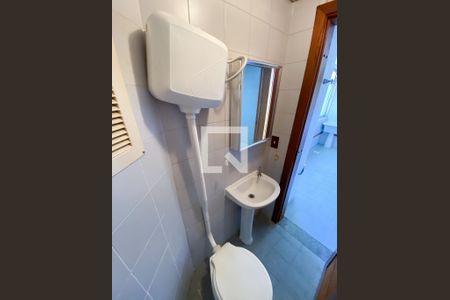 Apartamento para alugar com 126m², 4 quartos e 1 vaga Apartamento para alugar com 126m², 4 quartos e 1 vagaBanheiro de serviço