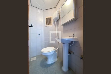 Apartamento para alugar com 126m², 4 quartos e 1 vaga Apartamento para alugar com 126m², 4 quartos e 1 vagaBanheiro de serviço