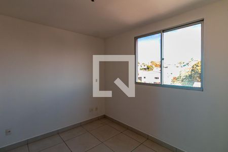 Quarto de apartamento à venda com 2 quartos, 58m² em Goiânia, Belo Horizonte