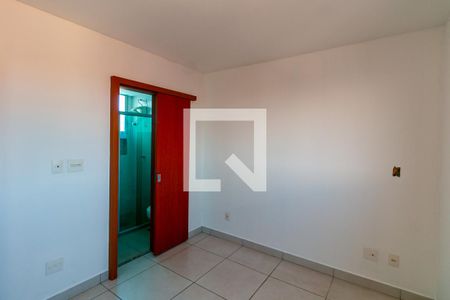 Quarto de apartamento à venda com 2 quartos, 58m² em Goiânia, Belo Horizonte