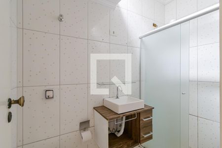 Banheiro de casa à venda com 2 quartos, 102m² em Parque Fongaro, São Paulo