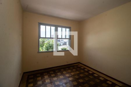 Quarto de apartamento à venda com 2 quartos, 70m² em Azenha, Porto Alegre