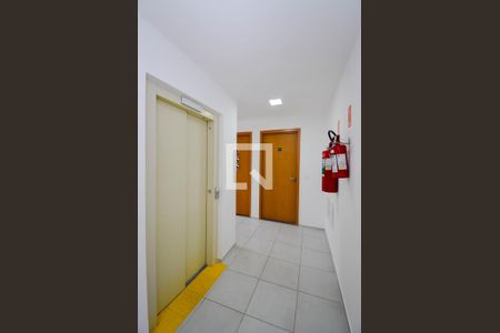 Hall de Entrada de apartamento à venda com 2 quartos, 43m² em Jardim City, Guarulhos