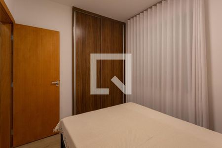 Quarto 1 de apartamento à venda com 3 quartos, 150m² em Grajaú, Belo Horizonte