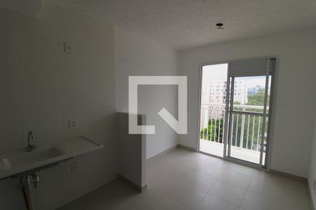 Sala/Cozinha/Area de Serviço de apartamento à venda com 2 quartos, 34m² em Vila Guilherme, São Paulo