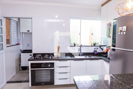 Cozinha de apartamento à venda com 2 quartos, 49m² em Cidade Antônio Estevão de Carvalho, São Paulo