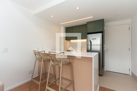 Sala/Cozinha de apartamento para alugar com 1 quarto, 38m² em Vila Uberabinha, São Paulo