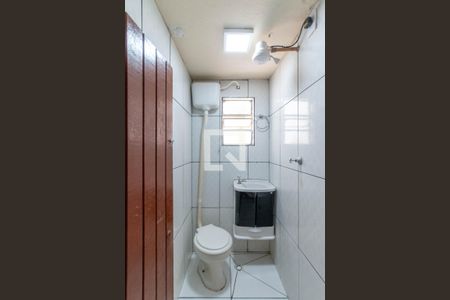 Banheiro de casa para alugar com 1 quarto, 40m² em Jardim São Domingos, Guarulhos