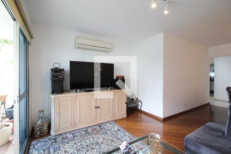 Apartamento à venda com 145m², 4 quartos e 2 vagasSala