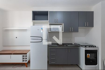 Cozinha de apartamento para alugar com 1 quarto, 25m² em Água Branca, São Paulo