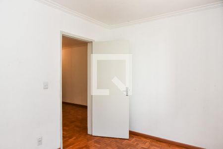 Quarto de apartamento à venda com 1 quarto, 51m² em Passo da Areia, Porto Alegre