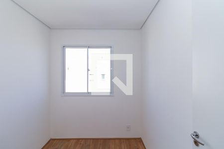 Quarto 2 de apartamento para alugar com 2 quartos, 32m² em Vila Ema, São Paulo