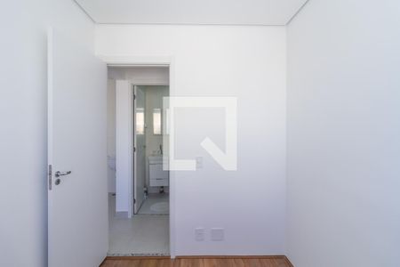 Quarto 2 de apartamento para alugar com 2 quartos, 32m² em Vila Ema, São Paulo