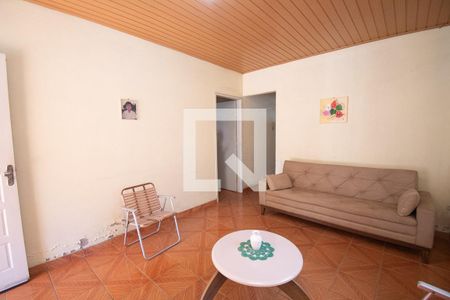 Casa à venda com 300m², 3 quartos e 2 vagassala