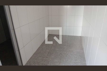 Quarto de casa para alugar com 1 quarto, 30m² em Jardim D’abril, São Paulo