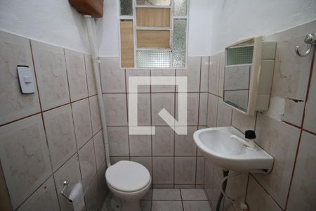 Banheiro de casa para alugar com 1 quarto, 50m² em Penha Circular, Rio de Janeiro