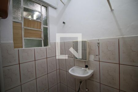 Banheiro de casa para alugar com 1 quarto, 50m² em Penha Circular, Rio de Janeiro