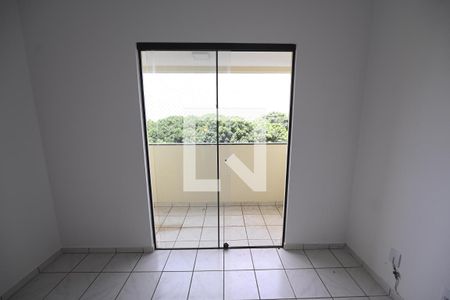 Sala de apartamento para alugar com 3 quartos, 69m² em Setor dos Funcionários, Goiânia