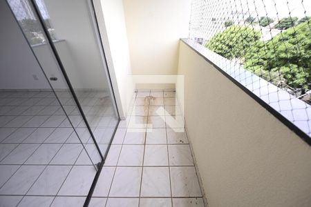 Sacada da sala de apartamento para alugar com 3 quartos, 69m² em Setor dos Funcionários, Goiânia