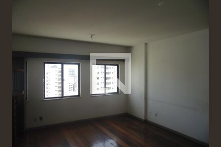 Sala  de apartamento para alugar com 3 quartos, 120m² em Pituba, Salvador
