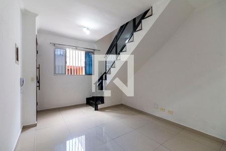 Sala de casa de condomínio à venda com 2 quartos, 56m² em Itaquera, São Paulo