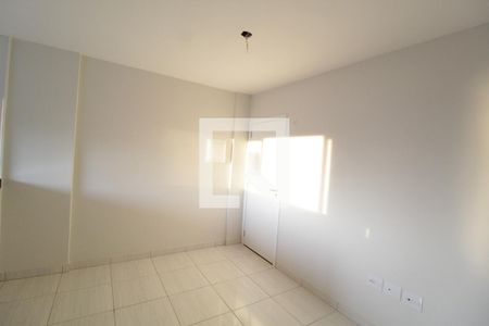 Sala de apartamento para alugar com 2 quartos, 54m² em Granada, Uberlândia