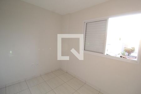 Quarto 1 de apartamento para alugar com 2 quartos, 54m² em Granada, Uberlândia