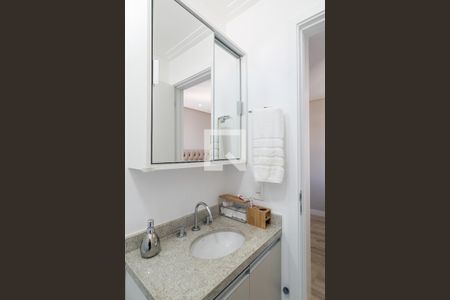 Apartamento à venda com 78m², 2 quartos e 2 vagas Apartamento à venda com 78m², 2 quartos e 2 vagasBanheiro da suíte 1