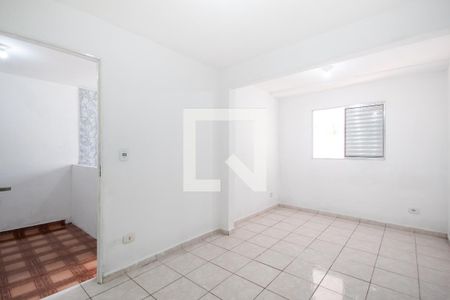 Suíte de casa para alugar com 1 quarto, 50m² em Km 18, Osasco