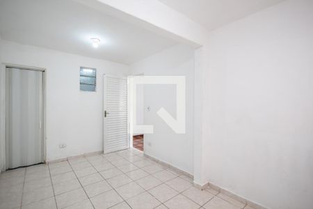 Suíte de casa para alugar com 1 quarto, 50m² em Km 18, Osasco