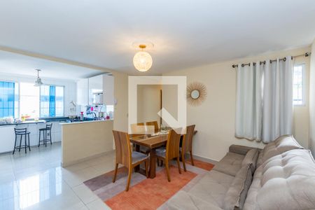 Apartamento à venda com 82m², 3 quartos e sem vaga Apartamento à venda com 82m², 3 quartos e sem vagaSala