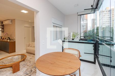 Varanda de apartamento para alugar com 2 quartos, 75m² em Campo Belo, São Paulo