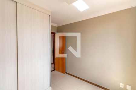 Quarto de apartamento à venda com 3 quartos, 203m² em Carlos Prates, Belo Horizonte