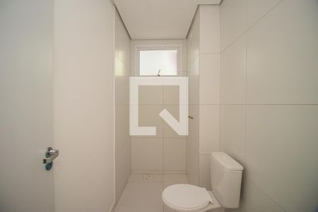 Banheiro  de apartamento para alugar com 1 quarto, 50m² em Bom Jesus, Porto Alegre