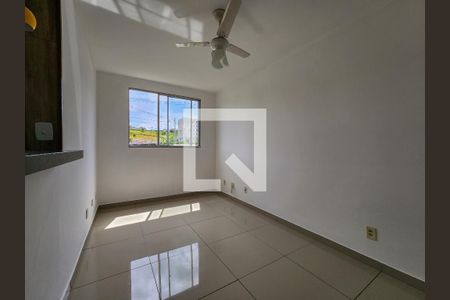 Sala de apartamento para alugar com 2 quartos, 48m² em Jardim California, Jacareí