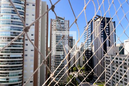 Vista de apartamento à venda com 2 quartos, 61m² em Vila Olímpia, São Paulo