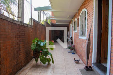 Casa à venda com 240m², 3 quartos e 3 vagas Casa à venda com 240m², 3 quartos e 3 vagasQuintal