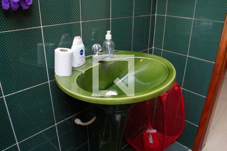 Casa à venda com 240m², 3 quartos e 3 vagas Casa à venda com 240m², 3 quartos e 3 vagasBanheiro 2