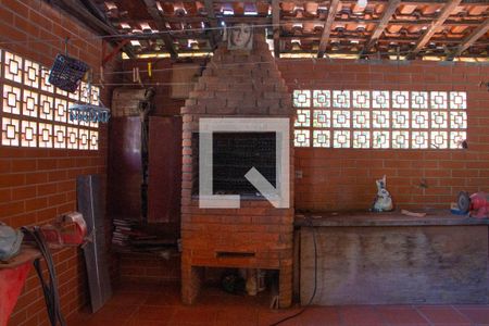 Casa à venda com 240m², 3 quartos e 3 vagas Casa à venda com 240m², 3 quartos e 3 vagasÁrea comum